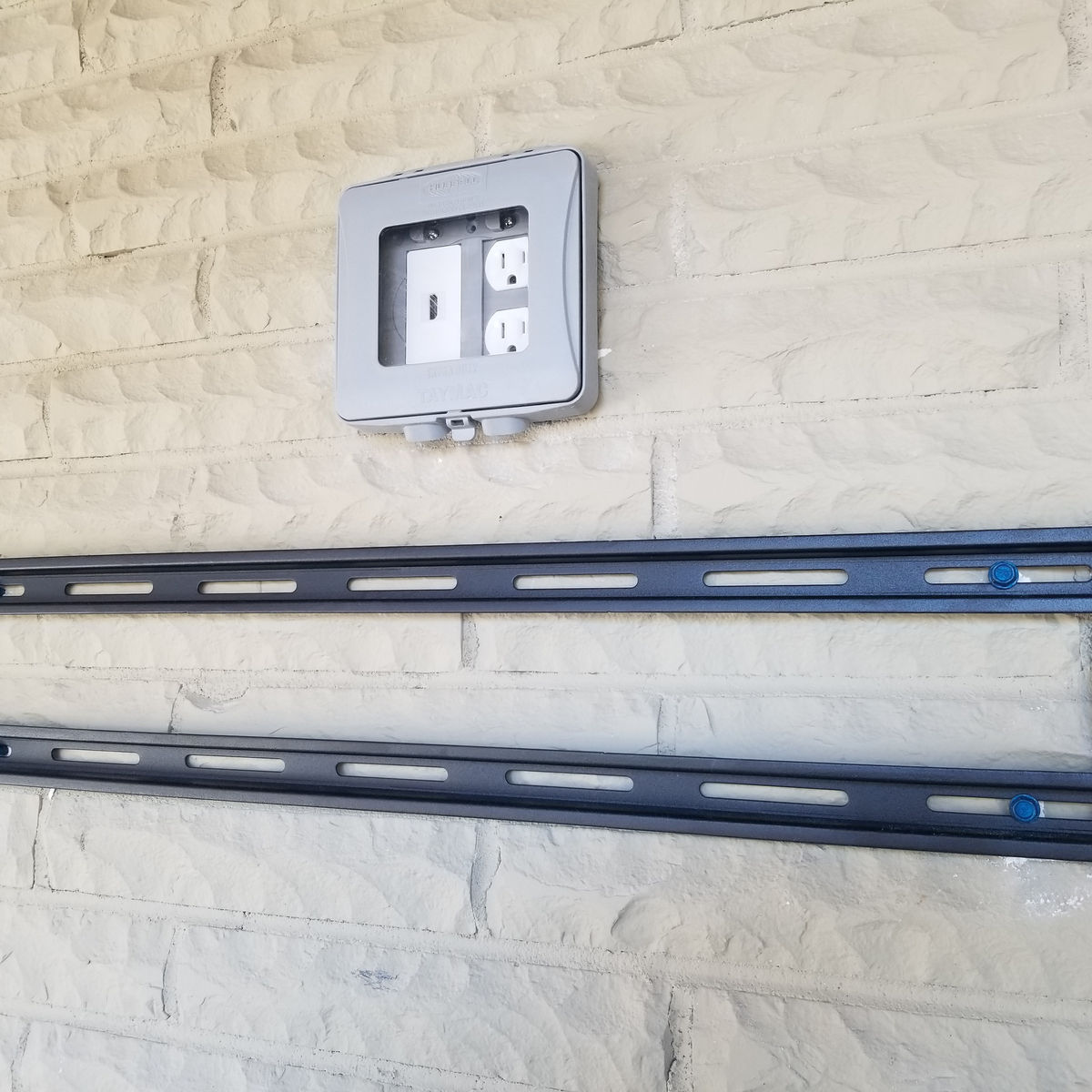 Hide Ur Wires installation 9